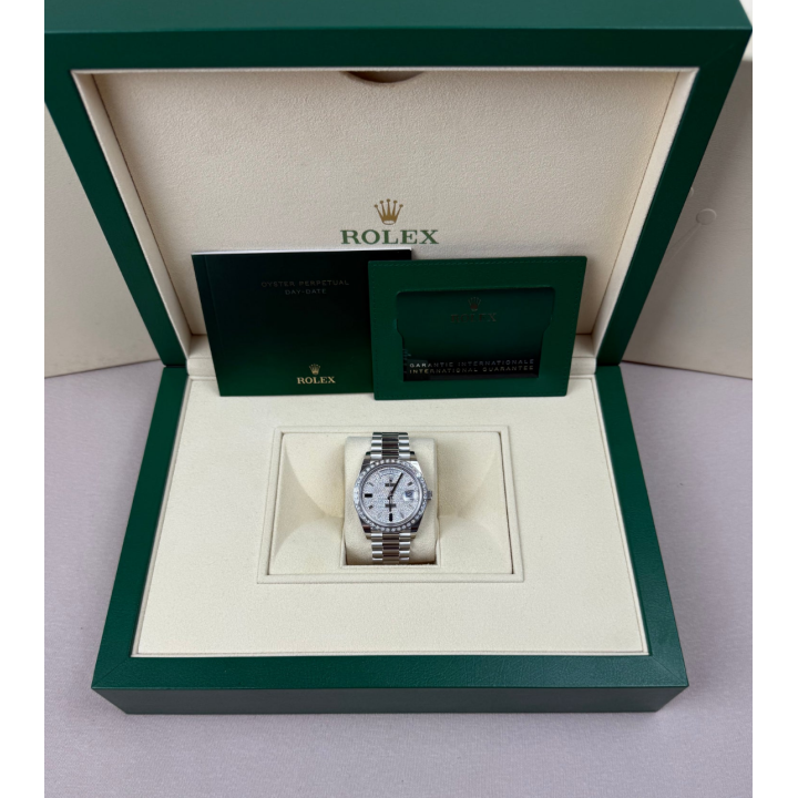 Rolex Daydate 40 "Esfera Pavé" - 2022 - Nuevo